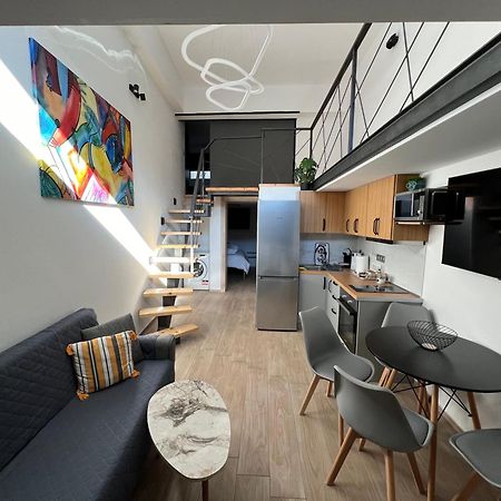 City Center Loft With Private Parking Kavála Luaran gambar
