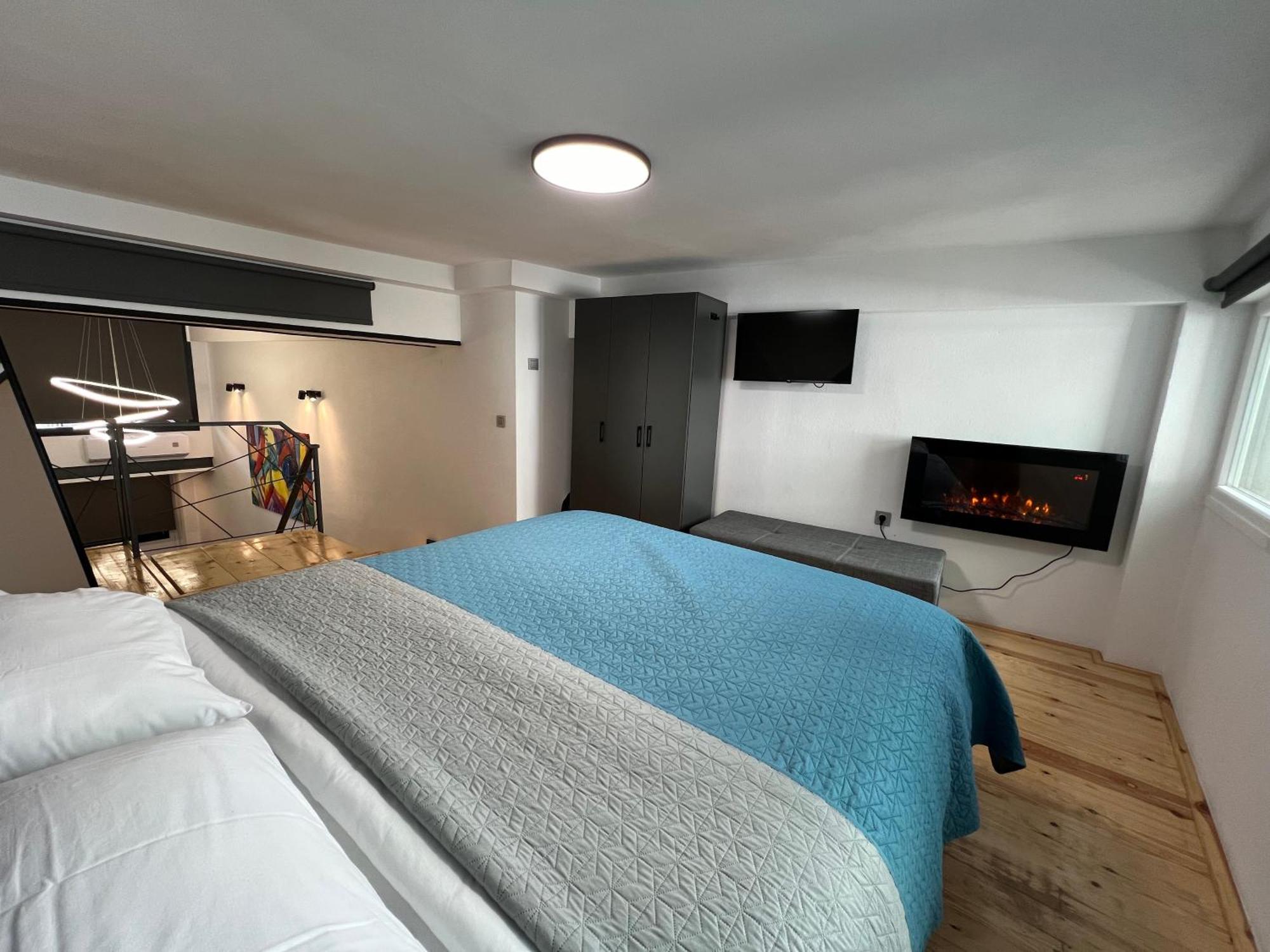City Center Loft With Private Parking Kavála Luaran gambar