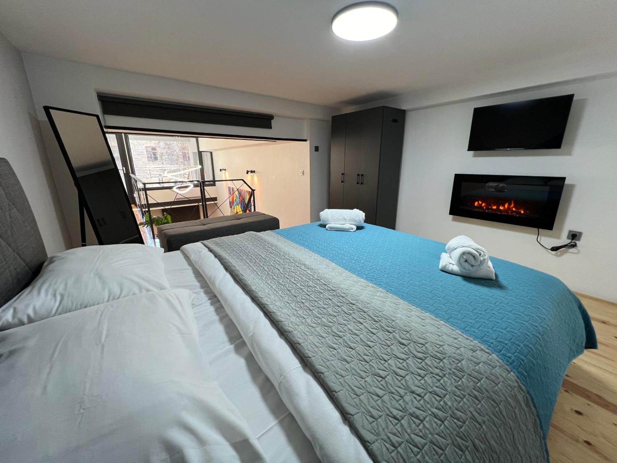 City Center Loft With Private Parking Kavála Luaran gambar